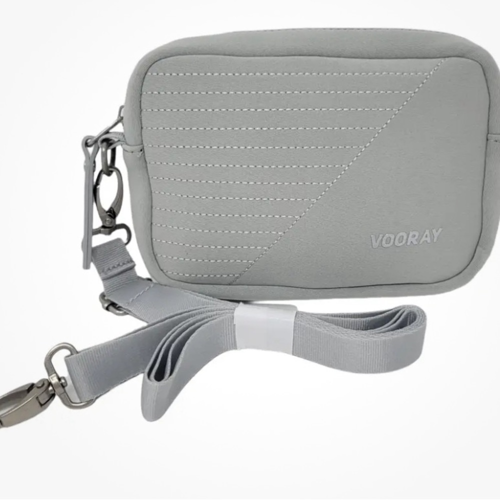 VOORAY Sidekick Crossbody Bag in
GRAY MOTO New